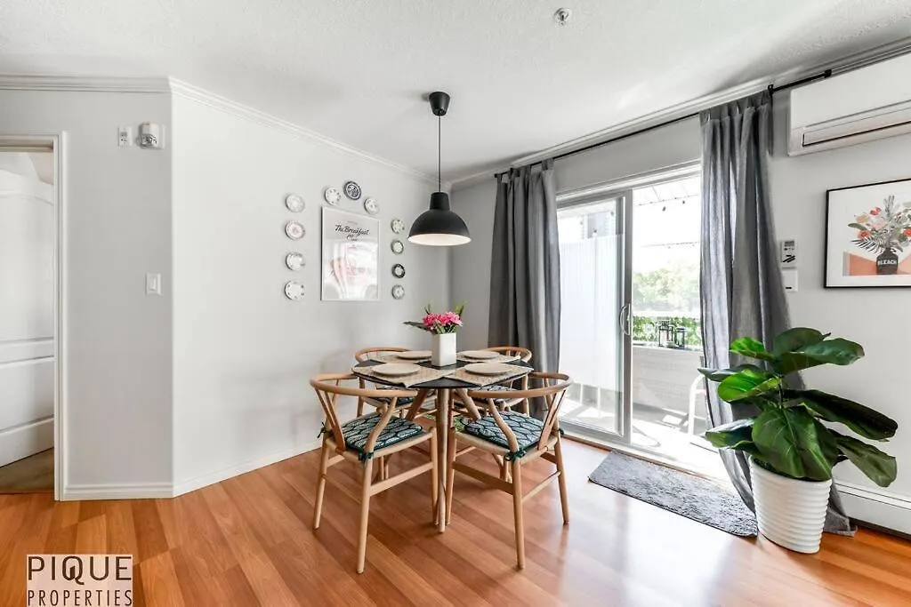 אדמונטון The Breakfast Club Suite - King Bed & Ac - Patio - Ug Park 0*,  קנדה